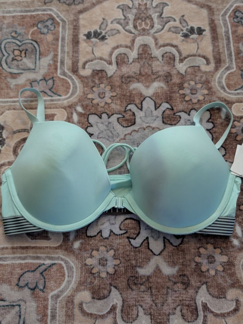Calvin Klein Flirty Push-Up Bra Mint Green 36C NWT
